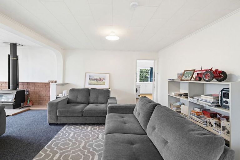 Photo of property in 24 Bennett Street, Waipawa, 4210