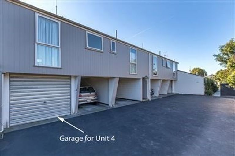 Photo of property in 4/30b Nortons Road, Avonhead, Christchurch, 8042