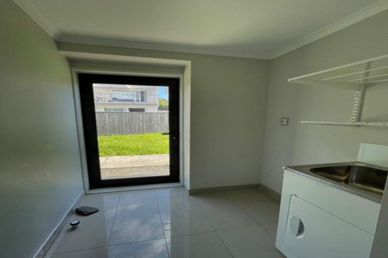 Photo of property in 20 Hirimate Place, Flat Bush, Auckland, 2019