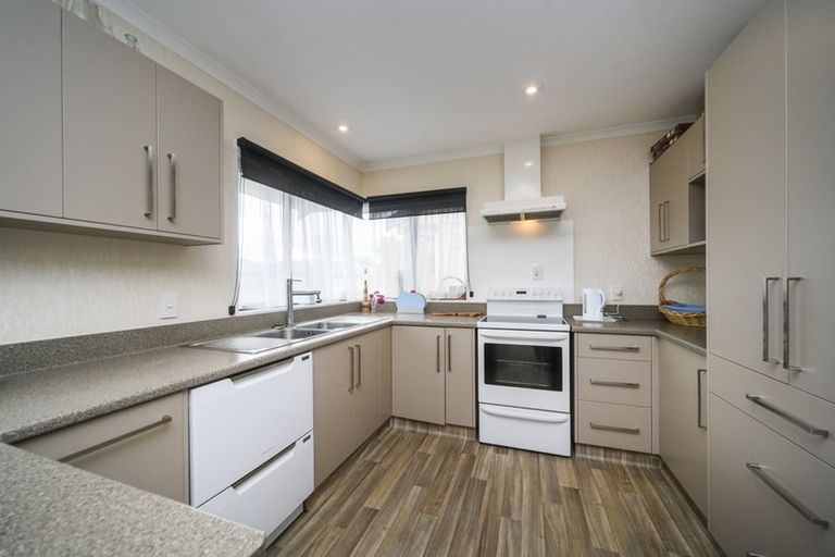 Photo of property in 5 Lancewood Lane, Roslyn, Palmerston North, 4414