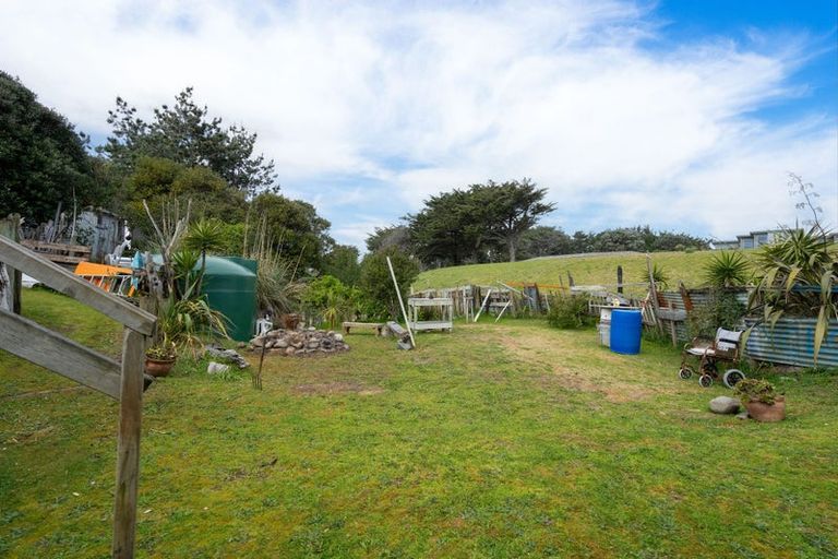 Photo of property in 643 Waitarere Beach Road, Waitarere Beach, Levin, 5510