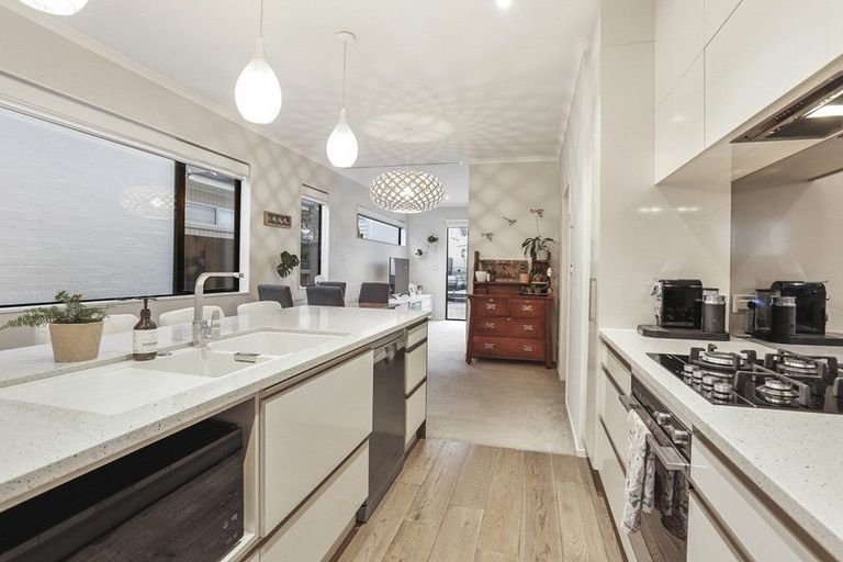 Photo of property in 4 Kanuka Road, Hobsonville, Auckland, 0616