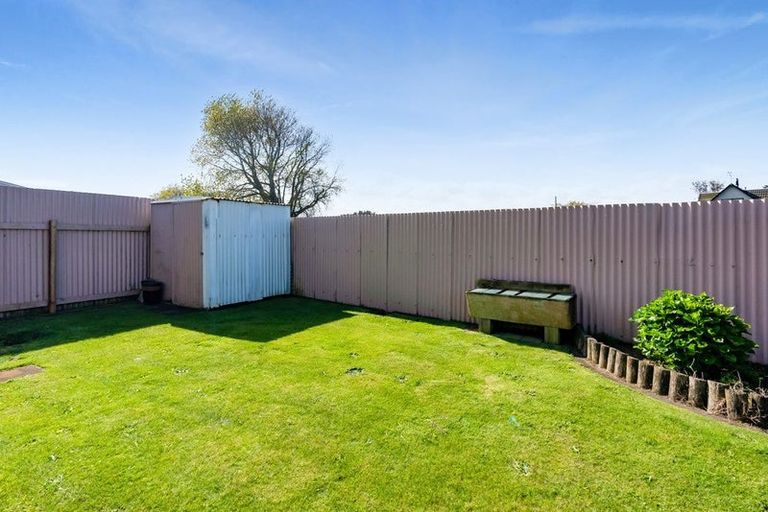 Photo of property in 25 Mcguire Street, Hawera, 4610