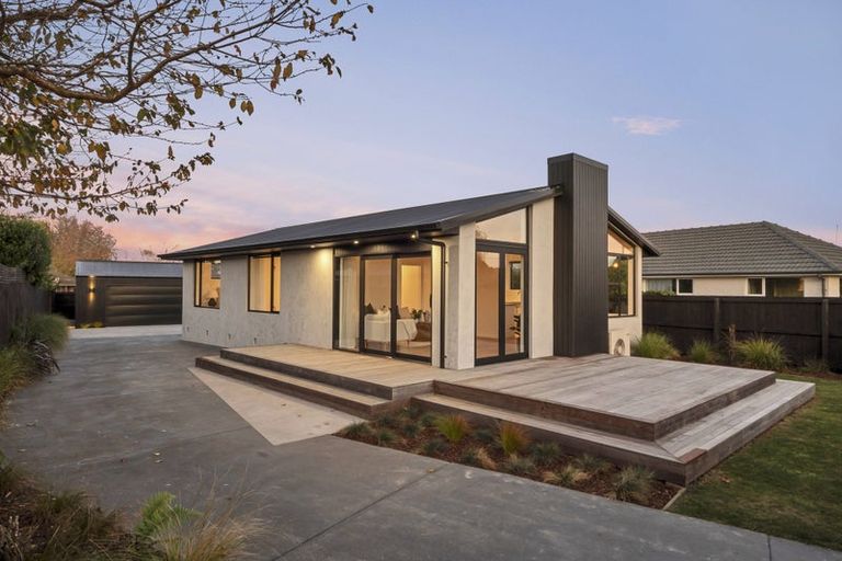 Photo of property in 248 Grimseys Road, Redwood, Christchurch, 8051