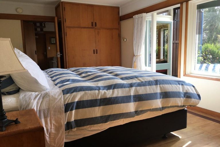 Photo of property in 7 Huia Road, Days Bay, Lower Hutt, 5013