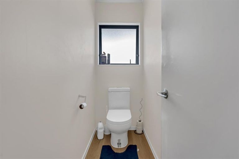 Photo of property in 58a Tironui Road, Takanini, 2112