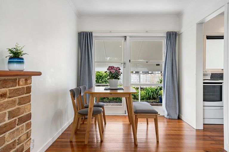 Photo of property in 15 Levesque Street, Birkdale, Auckland, 0626