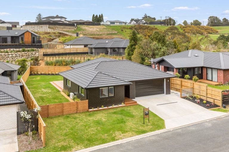 Photo of property in 5 Ruru Lane, Hurworth, New Plymouth, 4310