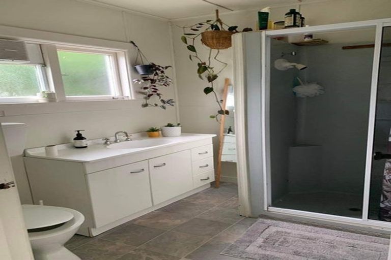 Photo of property in 33 Wakefield Avenue, Sumner, Christchurch, 8081