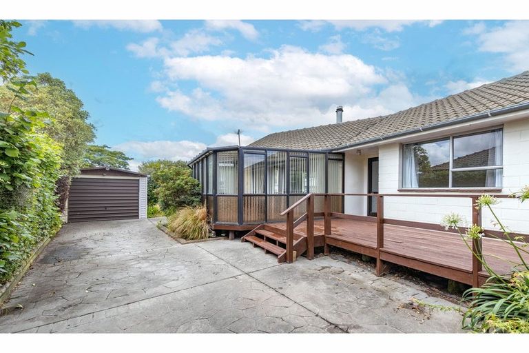 Photo of property in 66 Oakley Crescent, Hornby, Christchurch, 8042