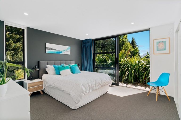 Photo of property in 19 Glenaray Crescent, Wanaka, 9305