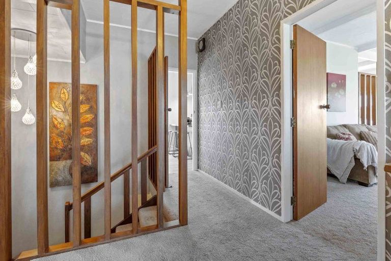 Photo of property in 16 Glengarry Place, Hilltop, Taupo, 3330