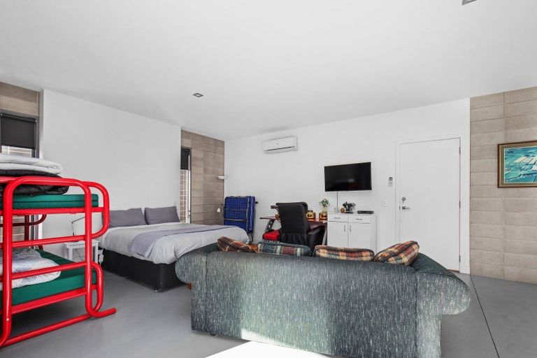 Photo of property in 8 Silverstone Drive, Cromwell, 9384