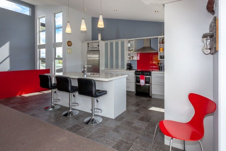 Photo of property in 116 Patuwai Drive, Whangamata, 3620