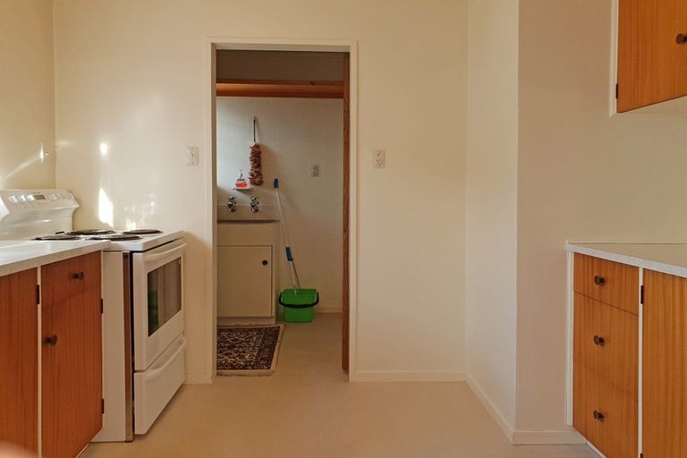 Photo of property in 2/2 Gloucester Street, Taradale, Napier, 4112