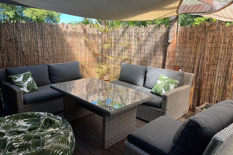 Photo of property in 2/3a City View Terrace, Birkenhead, Auckland, 0626