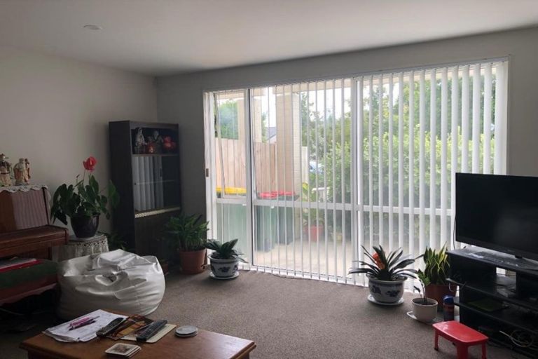 Photo of property in 43 Popokatea Drive, Takanini, 2112