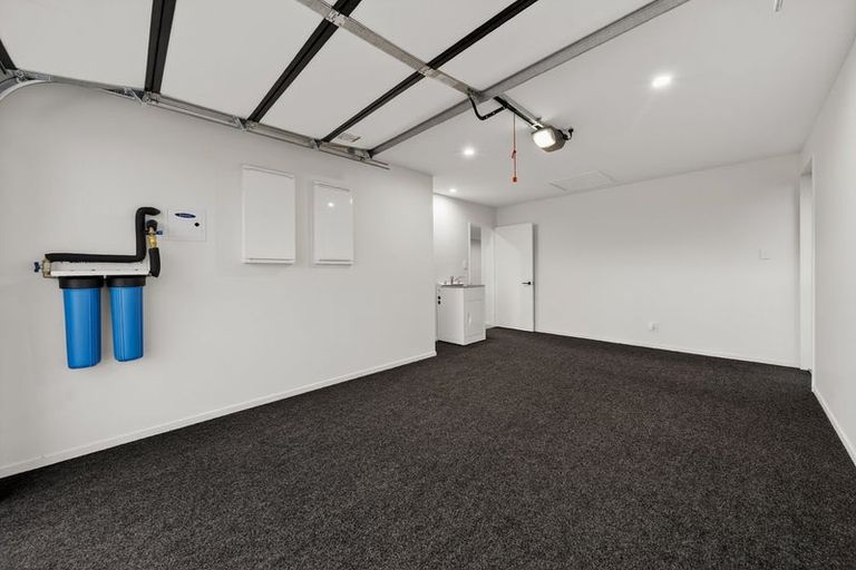 Photo of property in 25 Te Pakiaka Road, Pegasus, 7612