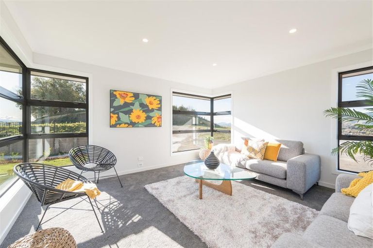 Photo of property in 43 Katania Heights, Brightwater, 7022