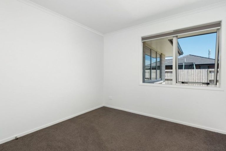 Photo of property in 30 Livingstone Drive, Papamoa Beach, Papamoa, 3118