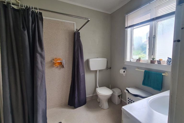 Photo of property in 10 Tennyson Street, Opunake, 4616