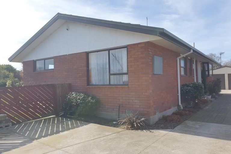 Photo of property in 8 Raymond Road, Bromley, Christchurch, 8062