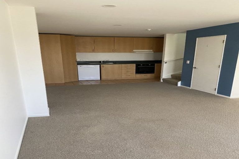 Photo of property in Pirie Street Townhouses, 15/35 Pirie Street, Mount Victoria, Wellington, 6011