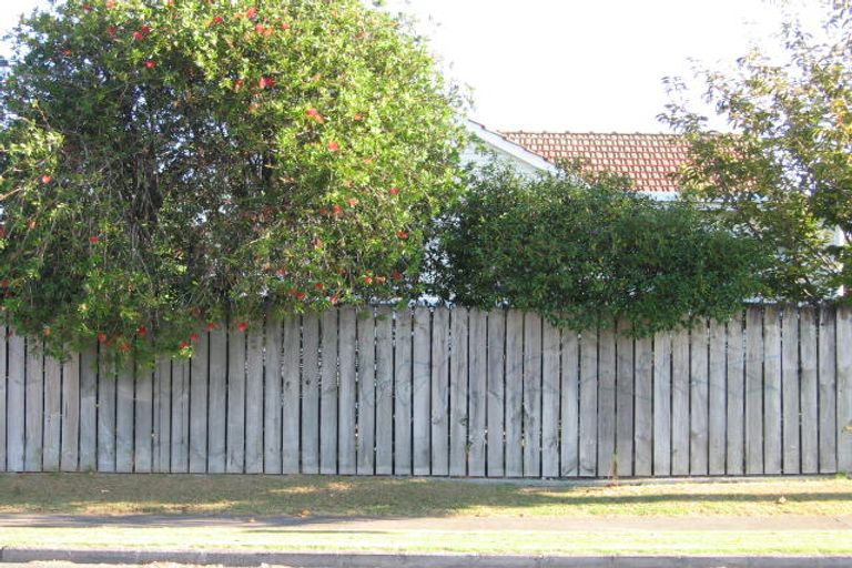 Photo of property in 1/31 Margan Avenue, New Lynn, Auckland, 0600