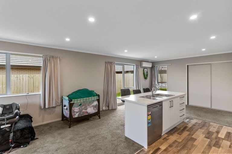 Photo of property in 52 Lucca Crescent, Rolleston, 7615