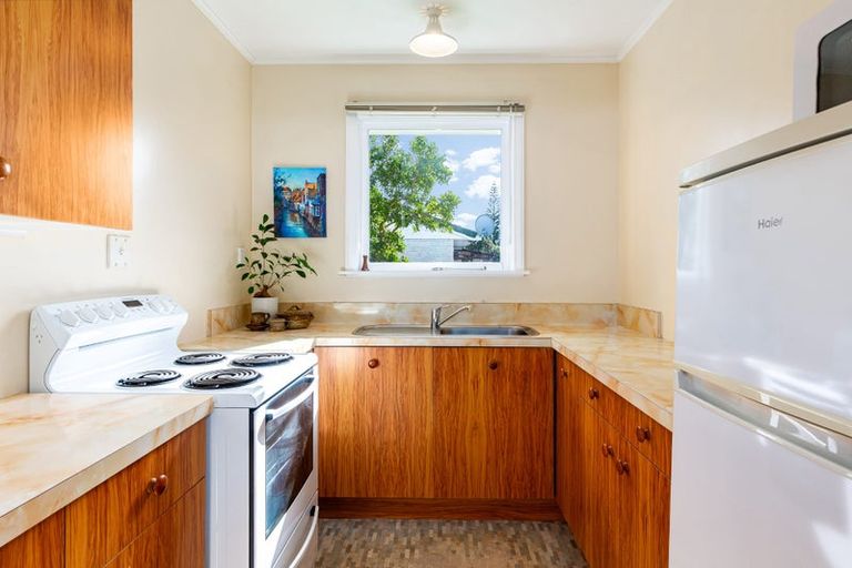 Photo of property in 11 Anthony Grove, Paraparaumu Beach, Paraparaumu, 5032