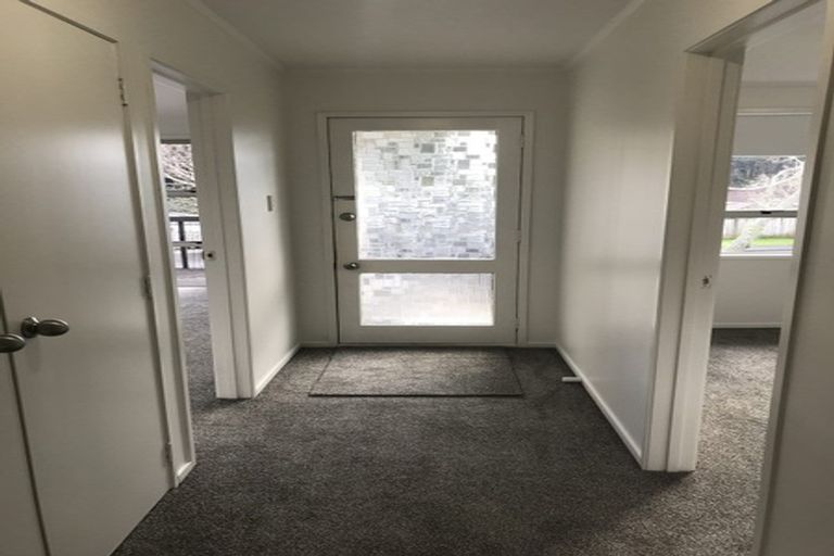 Photo of property in 119 Lynn Road, Bayview, Auckland, 0629