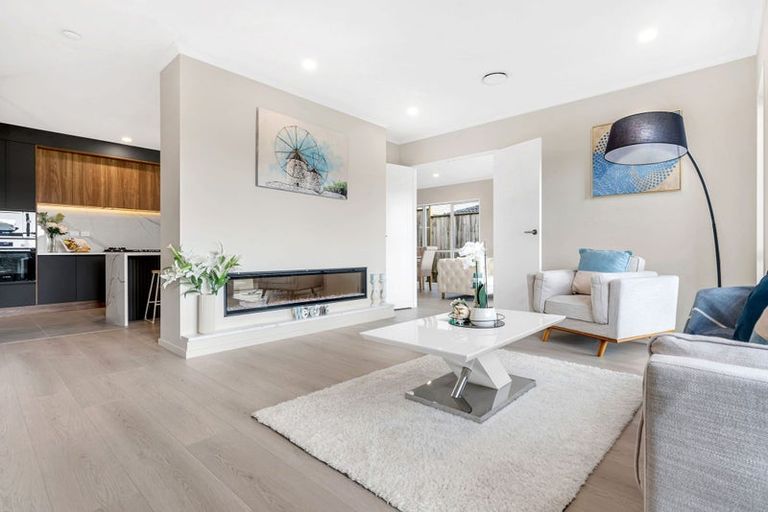 Photo of property in 18 Bushfield Drive, Flat Bush, Auckland, 2019