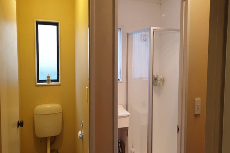 Photo of property in 2/43 Station Road, Takanini, 2112