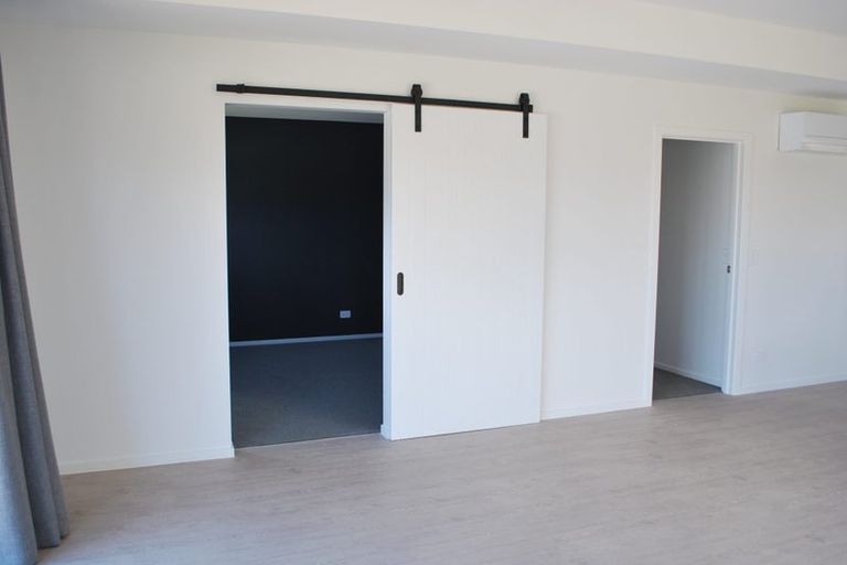 Photo of property in 41 Shepherd Road, Jacks Point, Queenstown, 9371