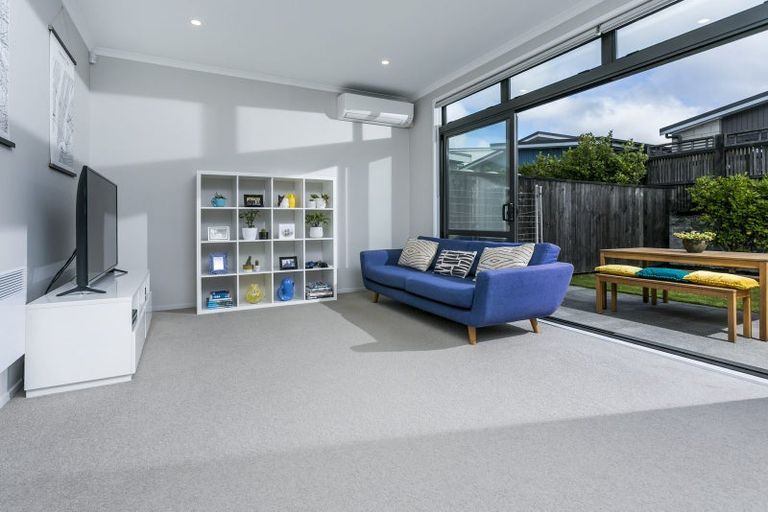 Photo of property in 26 Spotted Dove Road, Hobsonville, Auckland, 0616