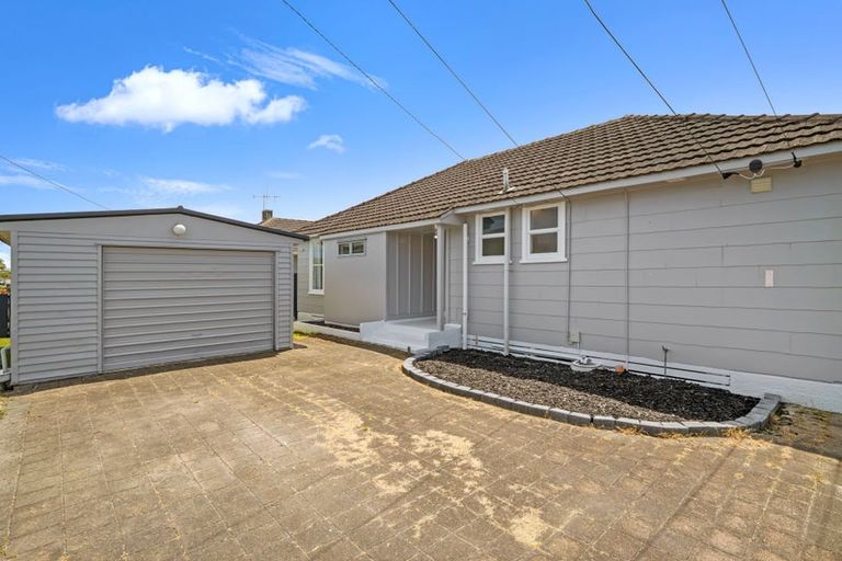 Photo of property in 15 Odette Street, Bader, Hamilton, 3206