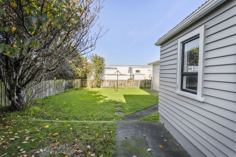 Photo of property in 1 Tennyson Street, Opunake, 4616