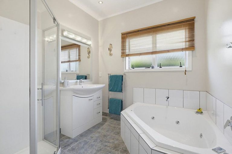 Photo of property in 62 Tireti Road, Titahi Bay, Porirua, 5022