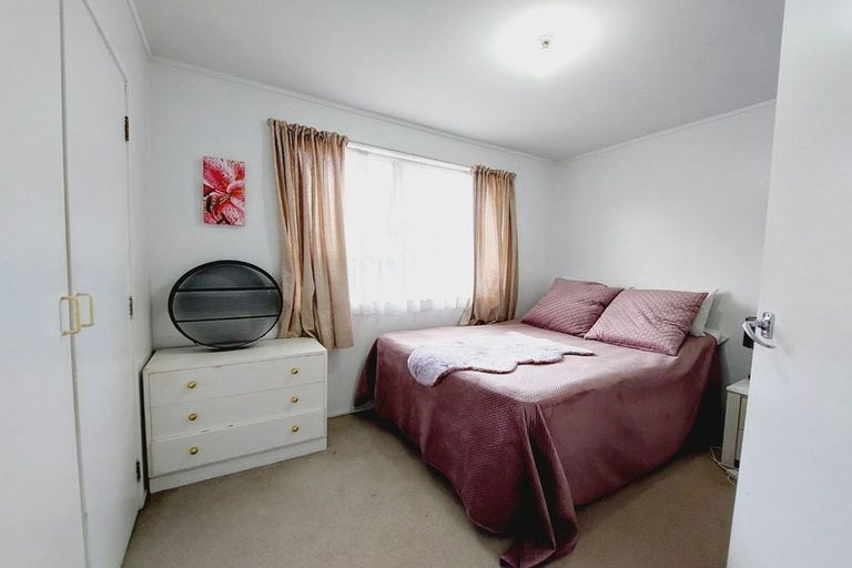 Photo of property in 5/80 Portage Road, New Lynn, Auckland, 0600