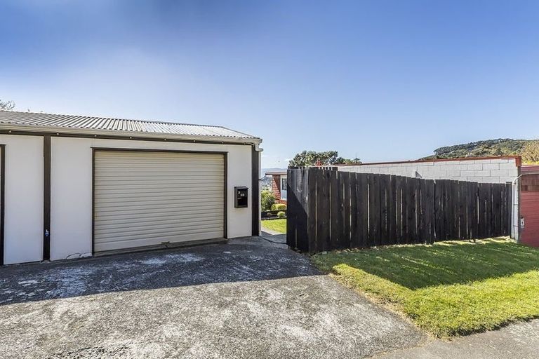 Photo of property in 10f2 Downing Street, Crofton Downs, Wellington, 6035