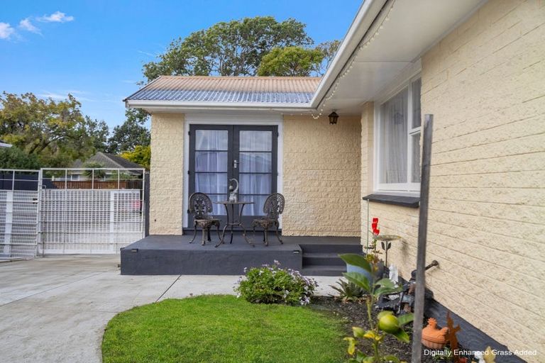 Photo of property in 12 Carters Road, Aranui, Christchurch, 8061