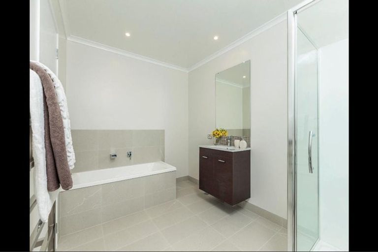 Photo of property in 1 Rangihina Road, Hobsonville, Auckland, 0616