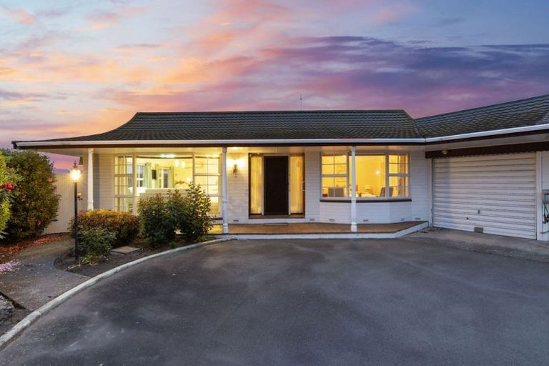 Photo of property in 48 Main North Road, Papanui, Christchurch, 8052