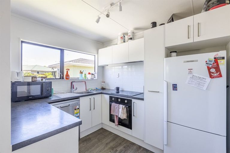 Photo of property in 2a Moray Place, Highbury, Palmerston North, 4412