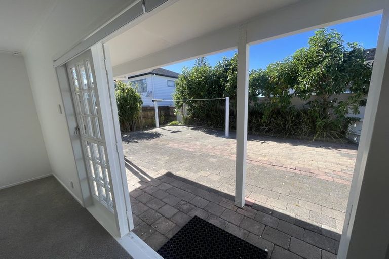 Photo of property in 1/20 Gordon Avenue, Milford, Auckland, 0620