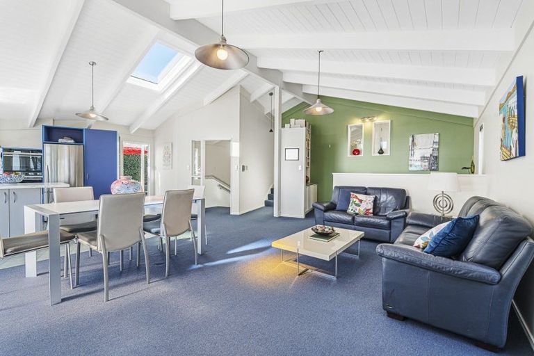 Photo of property in 32a Bayly Road, Moturoa, New Plymouth, 4310