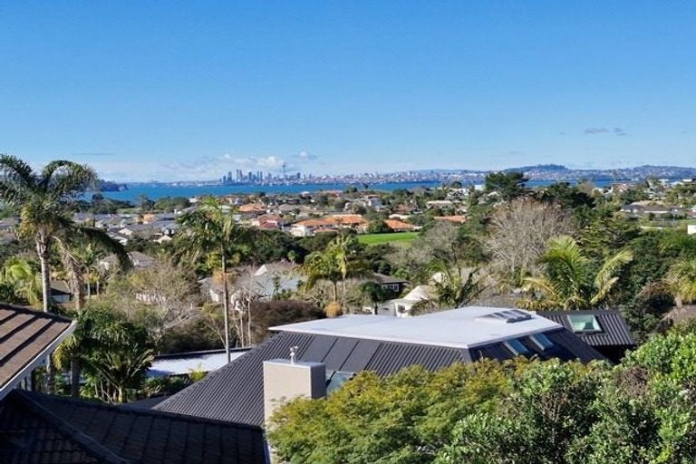 Photo of property in 12 Westergrove Place, West Harbour, Auckland, 0618