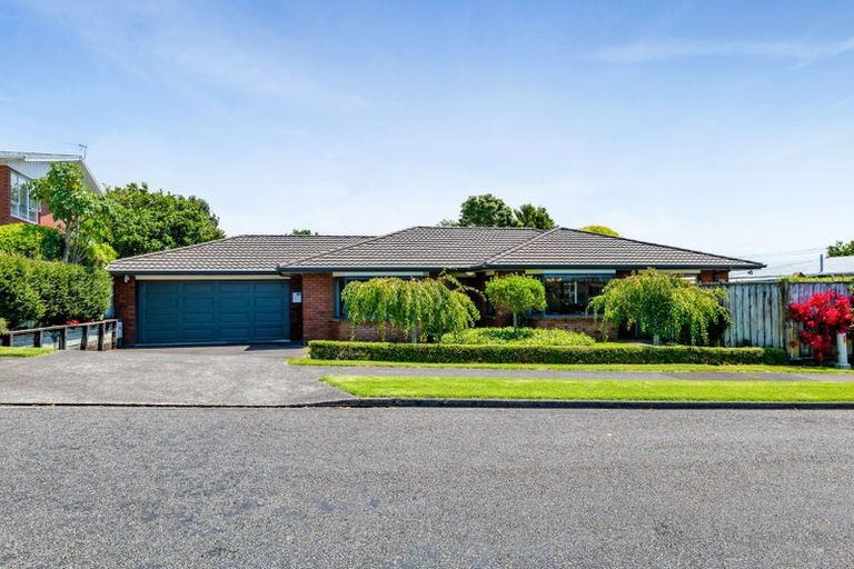 Photo of property in 6 Kellyville Heights, Merrilands, New Plymouth, 4312