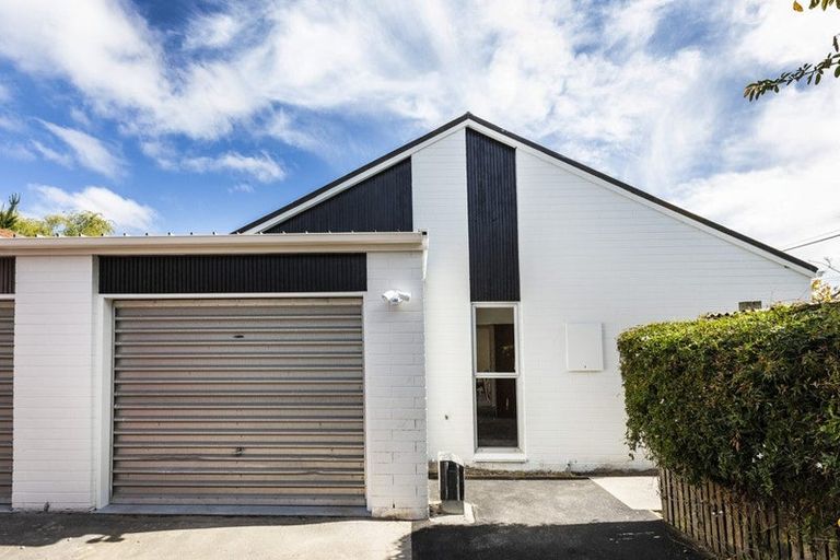 Photo of property in 34 Greers Road, Burnside, Christchurch, 8041