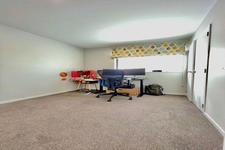 Photo of property in 31 Ivy Nola Way, Henderson, Auckland, 0612